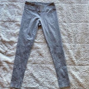 Core By Sha Los Angeles Grey Heathered Black Outline Floral Leggings Large